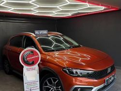 Arancione Usata 2021 Fiat Tipo Cross Tre volumi | 12.499 € (Buon prezzo)