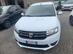 Bianco Usata 2014 Dacia Sandero Ambiance Due volumi | 6300 € (Buon prezzo)