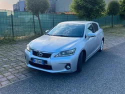 Argento Usata 2013 Lexus CT200h Executive Line Tre volumi | 7000 € (Super prezzo)