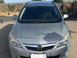 Grigio Usata 2013 Opel Astra Cosmo Station wagon | 3990 € (Ottimo prezzo)