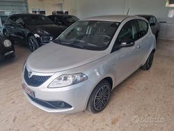 Argento Usata 2021 Lancia Ypsilon Gold Due volumi | 9999 € (Ottimo prezzo)