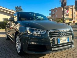 Grigio Usata 2016 Audi A1 Sportback Ambiente Due volumi | 11.890 € (Buon prezzo)