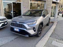 Grigio Usata 2020 Toyota RAV4 Hybrid Edition SUV | 28.500 € (Buon prezzo)