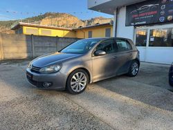 Grigio Usata 2009 VW Golf VI Highline Tre volumi | 3500 € (Buon prezzo)