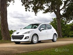 Grigio Usata 2010 Peugeot 207 Sport Tre volumi | 2500 € (Buon prezzo)