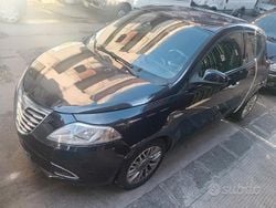 Usata 2013 Lancia Ypsilon Due volumi | 4150 € (Buon prezzo)