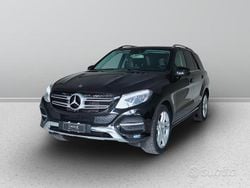 Nero ossidiana metallizzato Usata 2018 Mercedes GLE250 SUV | 30.500 € (Cara)