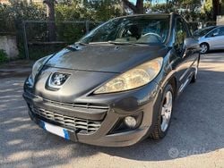 Grigio Usata 2011 Peugeot 207 Allure Tre volumi | 3300 € (Buon prezzo)