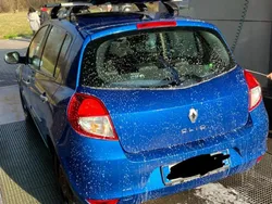 Blu/azzurro Usata 2010 Renault Clio III Luxe Due volumi | 4700 € (Buon prezzo)