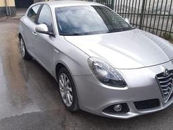 Usata 2016 Alfa Romeo Giulietta Tre volumi | 8000 € (Ottimo prezzo)