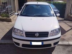 Bianco Usata 2005 Fiat Punto Dynamic Due volumi | 1699 € (Buon prezzo)