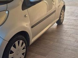 Grigio Usata 2007 Peugeot 107 Due volumi | 2500 € (Buon prezzo)