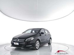 Musta Käytetty 2019 Mercedes B200 Tila-auto | 17.500 € (Supertarjous)