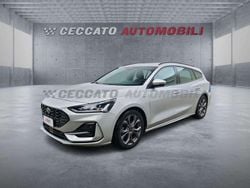 Argento Usata 2023 Ford Focus ST-Line Station wagon | 17.745 € (Buon prezzo)