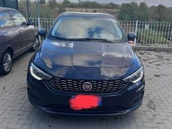 Blu/azzurro Usata 2020 Fiat Tipo Lounge Tre volumi | 9900 € (Ottimo prezzo)