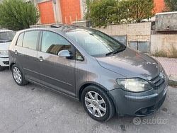 Grigio Usata 2008 VW Golf VI Tre volumi | 2990 € (Super prezzo)