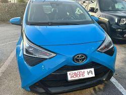 Blu/azzurro Usata 2019 Toyota Aygo Cool Due volumi | 11.300 € (Buon prezzo)