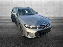 Grigio Usata 2024 BMW 330 M Sport Station wagon | 43.950 € (Ottimo prezzo)