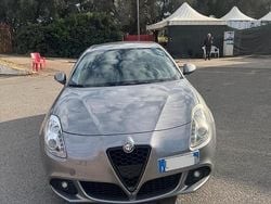 Grigio Usata 2011 Alfa Romeo Giulietta Distinctive Tre volumi | 6899 € (Buon prezzo)