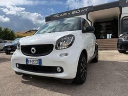 Bianco Usata 2019 Smart ForTwo Coupé Prime Due volumi | 13.500 € (Ottimo prezzo)