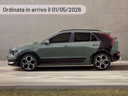 Argento pastello Usata 2023 Kia Niro SUV | 28.340 € (Ottimo prezzo)
