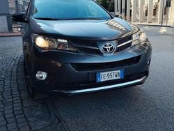 Grigio Usata 2016 Toyota RAV4 SUV | 13.500 €