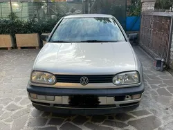 Usata 1996 VW Golf III Tre volumi | 1400 € (Ottimo prezzo)