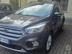 Grigio Usata 2019 Ford Kuga S SUV | 14.900 € (Buon prezzo)