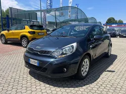 Grigio Usata 2014 Kia Rio 2 Tre volumi | 6900 € (Buon prezzo)