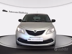 Argento met Usata 2019 Lancia Ypsilon Gold Due volumi | 10.300 € (Buon prezzo)