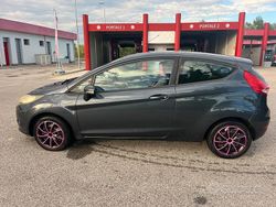 Blu Usata 2010 Ford Fiesta Due volumi | 5500 € (Molto cara)