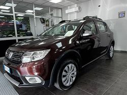 Marrone Usata 2017 Dacia Sandero Tre volumi | 9000 € (Buon prezzo)
