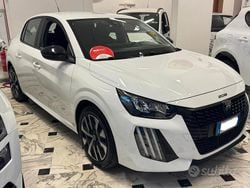 Bianco Usata 2024 Peugeot 208 Active Due volumi | 15.400 € (Buon prezzo)
