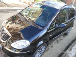 Usata 2010 Lancia Musa Monovolume | 4950 € (Cara)