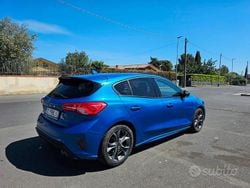 Usata 2021 Ford Focus ST-Line Tre volumi | 12.500 € (Buon prezzo)
