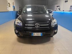 Nero Usata 2009 Toyota RAV4 Luxury SUV | 6400 € (Ottimo prezzo)