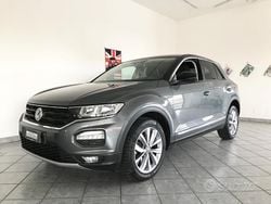 Grigio Usata 2018 VW T-Roc Style SUV | 16.900 € (Buon prezzo)