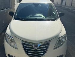 Bianco Usata 2015 Lancia Ypsilon Due volumi | 6300 € (Cara)