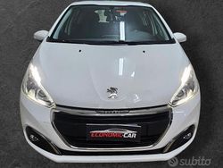 Bianco Usata 2016 Peugeot 208 Allure Due volumi | 8000 € (Buon prezzo)