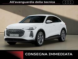 Bianco Nuova 2025 Audi Q5 Sportback Advanced SUV | 75.154 € (Super prezzo)