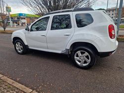 Bianco Usata 2012 Dacia Duster Lauréate Station wagon | 5900 € (Buon prezzo)