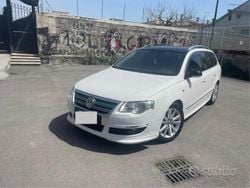 Bianco Usata 2009 VW Passat R-line Station wagon | 4000 € (Buon prezzo)