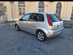 Usata 2007 Ford Fiesta Due volumi | 1800 € (Cara)