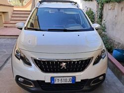 Bianco Usata 2019 Peugeot 2008 Allure SUV | 13.000 € (Ottimo prezzo)