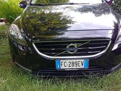 Nero Usata 2016 Volvo V40 Kinetic Station wagon | 6490 € (Ottimo prezzo)