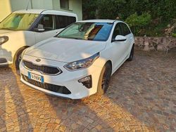 Bianco Usata 2019 Kia Ceed Due volumi | 12.000 € (Cara)