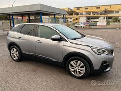 Usata 2016 Peugeot 3008 Active Tre volumi | 12.800 €
