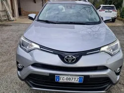 Usata 2017 Toyota RAV4 SUV | 15.500 € (Buon prezzo)