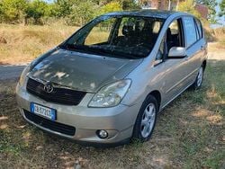 Grigio Usata 2002 Toyota Corolla Verso Monovolume | 2500 €