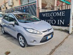 Grigio Usata 2012 Ford Fiesta Titanium Tre volumi | 3799 € (Buon prezzo)